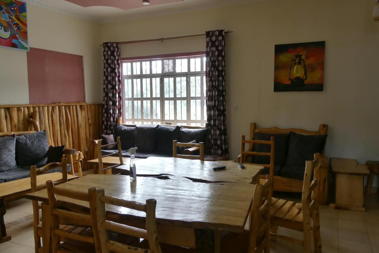 Merinja Guest House Naivasha Esterno foto