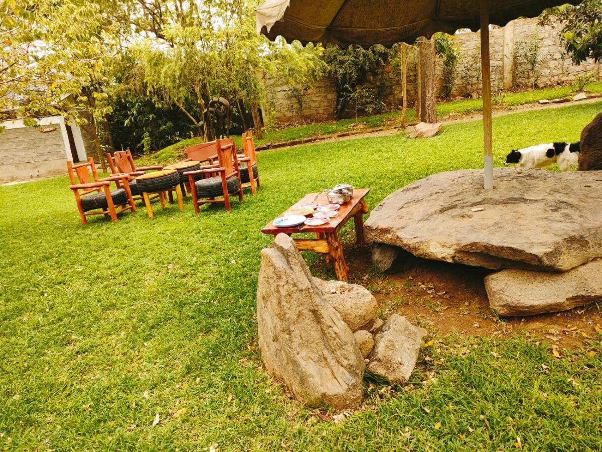 Merinja Guest House Naivasha Esterno foto
