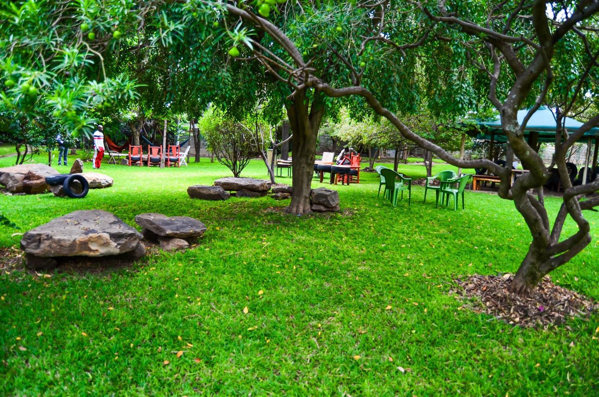 Merinja Guest House Naivasha Esterno foto