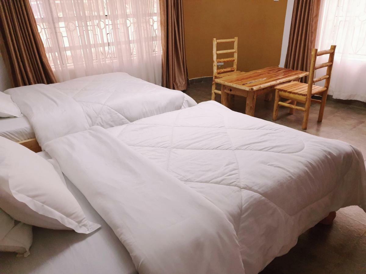 Merinja Guest House Naivasha Esterno foto